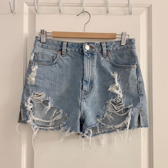 ASOS Side Split Distressed Denim Mom Jean Shorts - Picture 7 of 16
